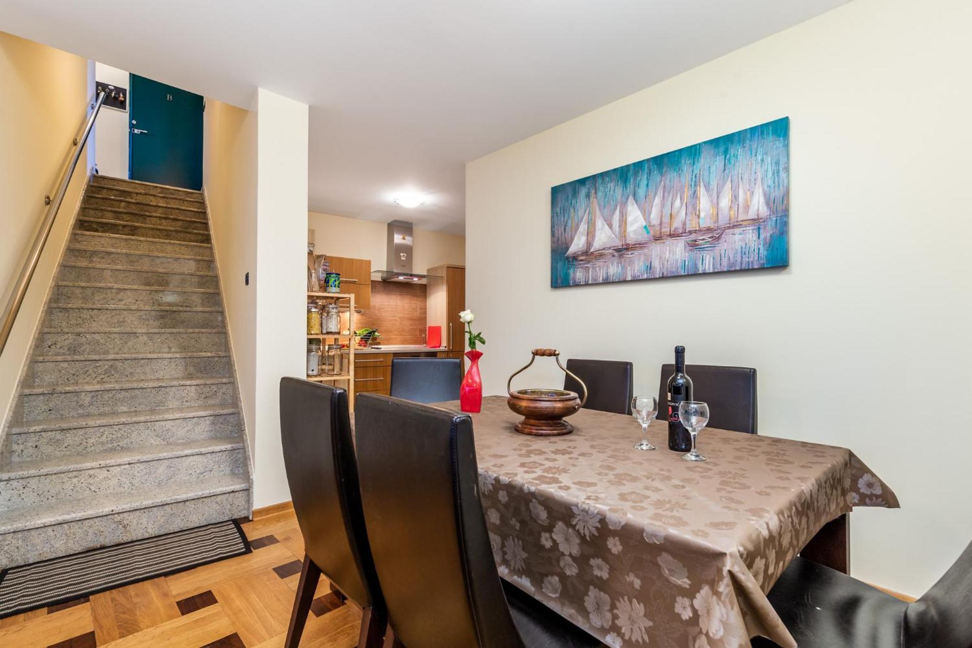 Lux Apartmani Opatija Exterior photo